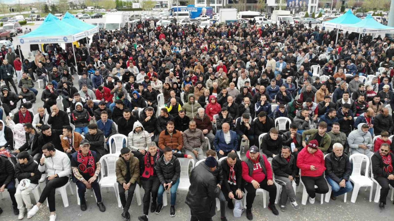 Şampiyonluk mücadelesi veren Çorum FK’ya taraftar desteği