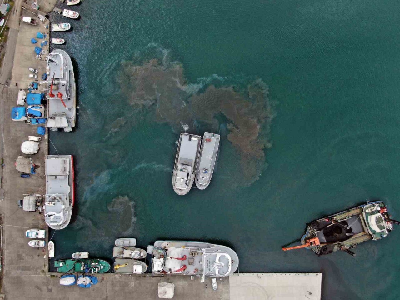 Balıkçı tekneleri limanlarına artık daha rahat girip çıkabilecek