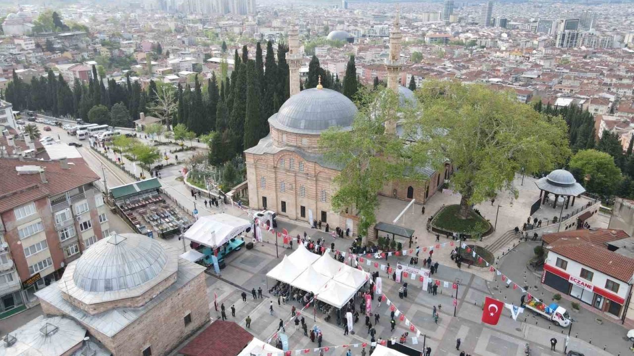 Erguvan Bayramı’na yoğun ilgi