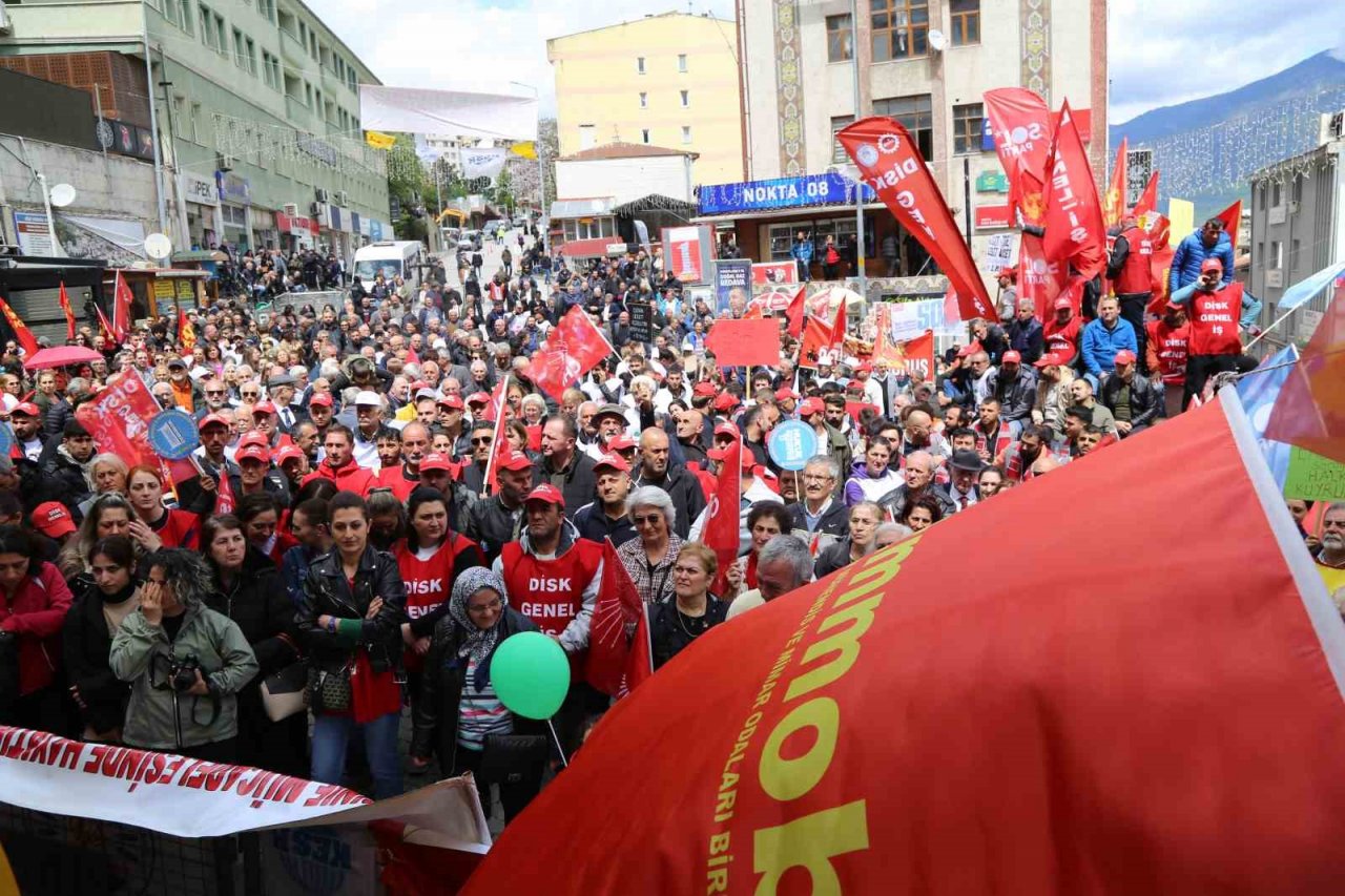 Artvin’de 1 Mayıs coşkusu