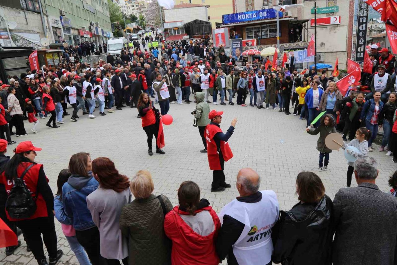 Artvin’de 1 Mayıs coşkusu