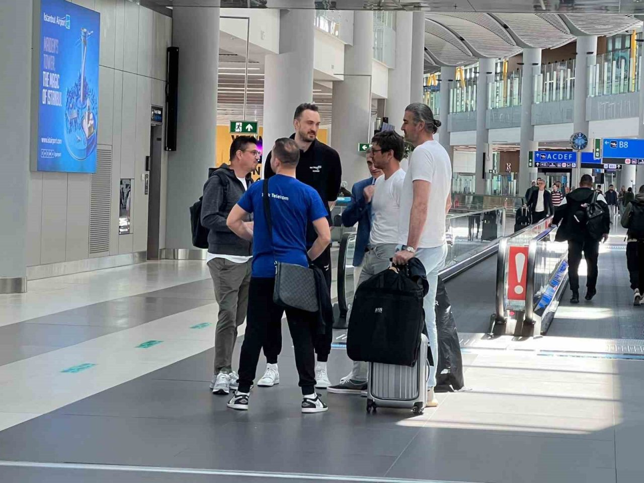 Türk Telekom, EuroCup final maçı için Türkiye’den ayrıldı