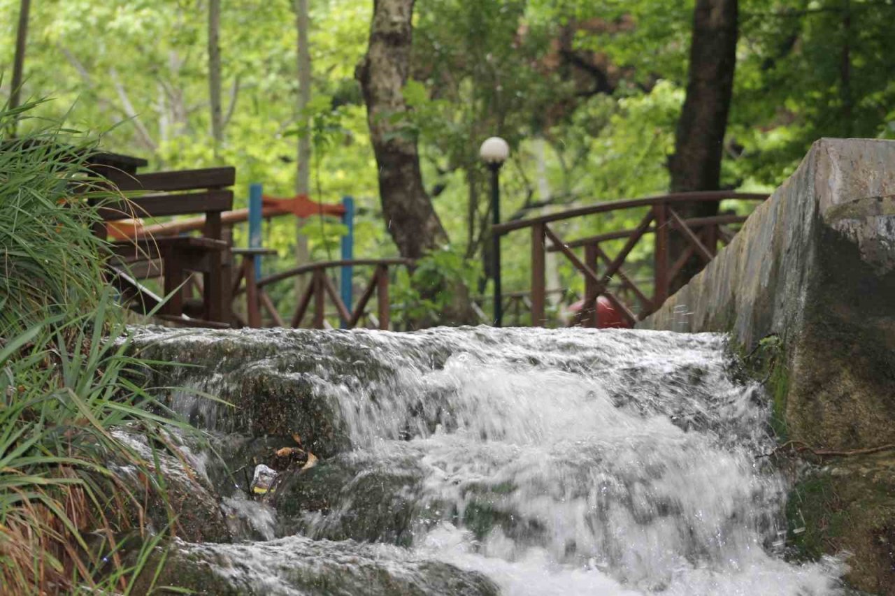 Tarih ve doğa zengini Kozan’a tatilde ziyaretçi akını