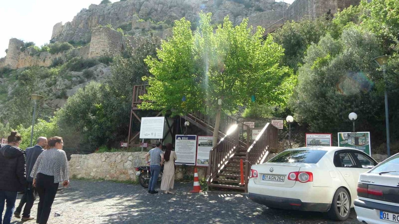 Tarih ve doğa zengini Kozan’a tatilde ziyaretçi akını