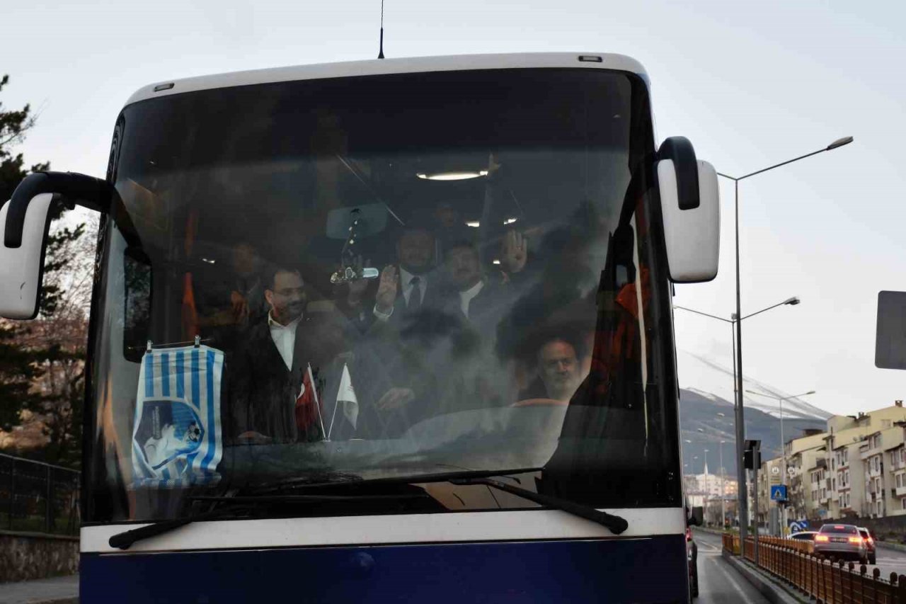 Kocaaliler; Gençler liderimiz Erdoğan’ın yanında