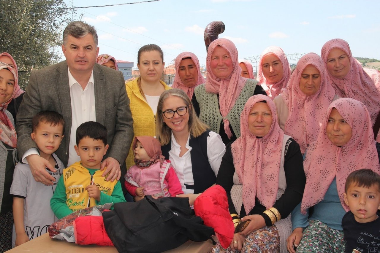 AK Parti’li Çankırı, muhalefetin İzmir reklamına yüklendi