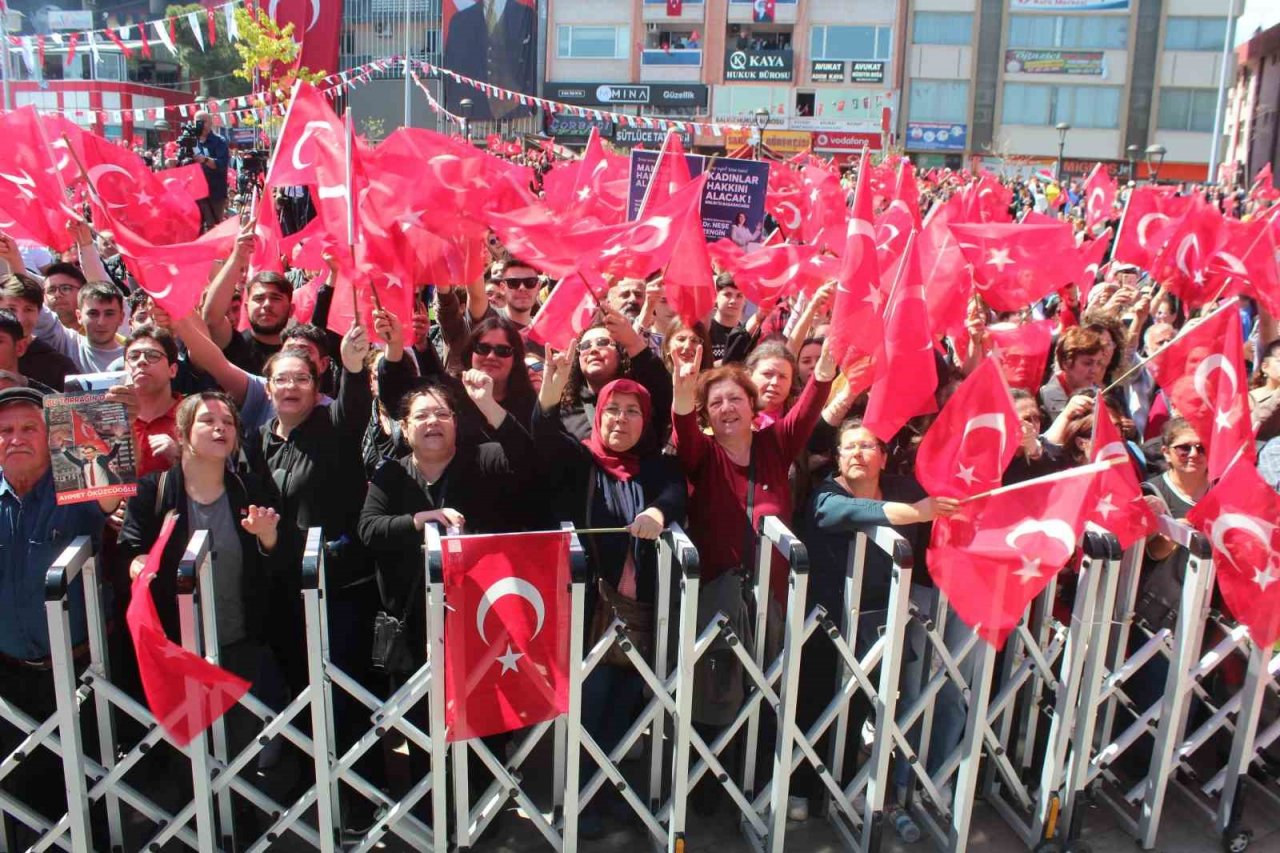 CHP’li Yavaş’tan Alaşehir ve Salihli’de miting