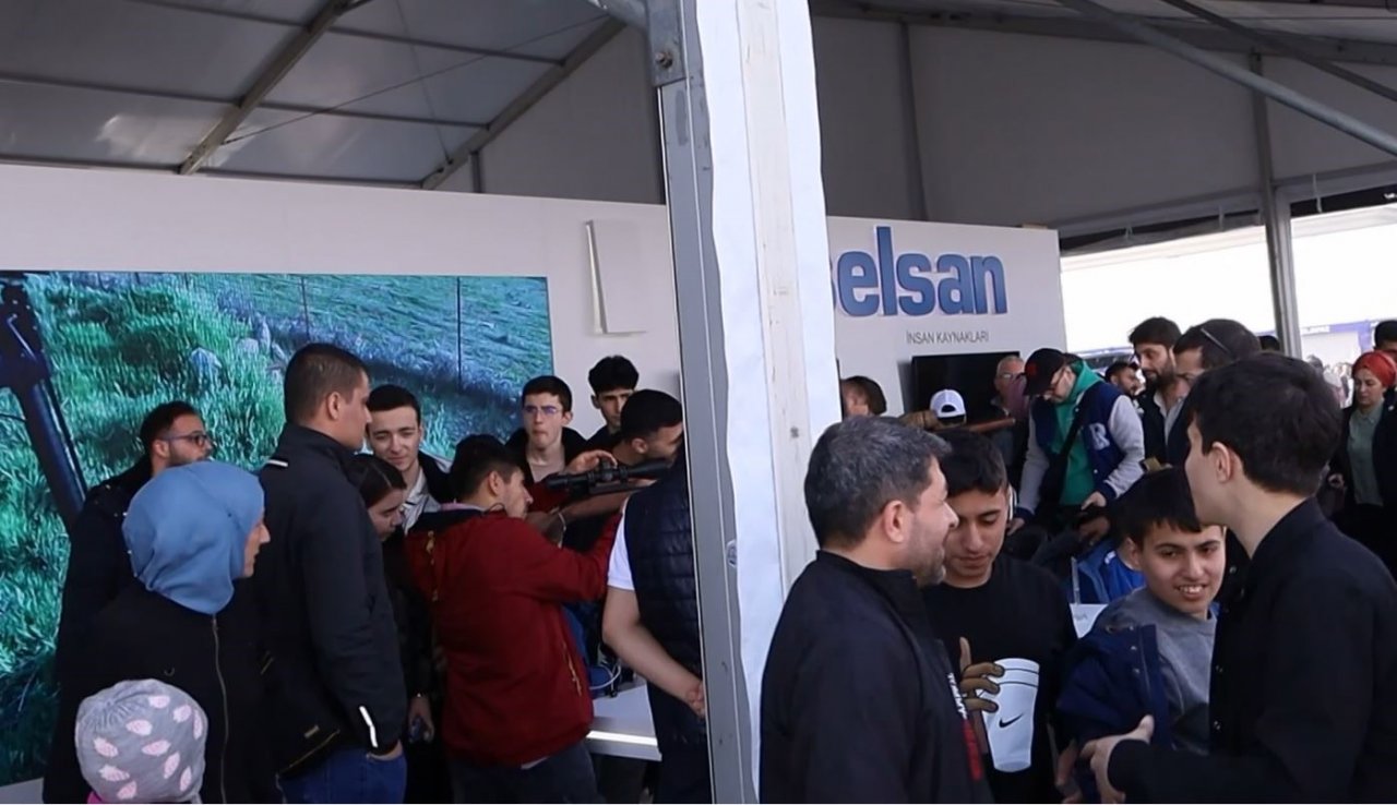 Vatandaşlar, yerli ve milli silahlara yoğun ilgi gösterdi