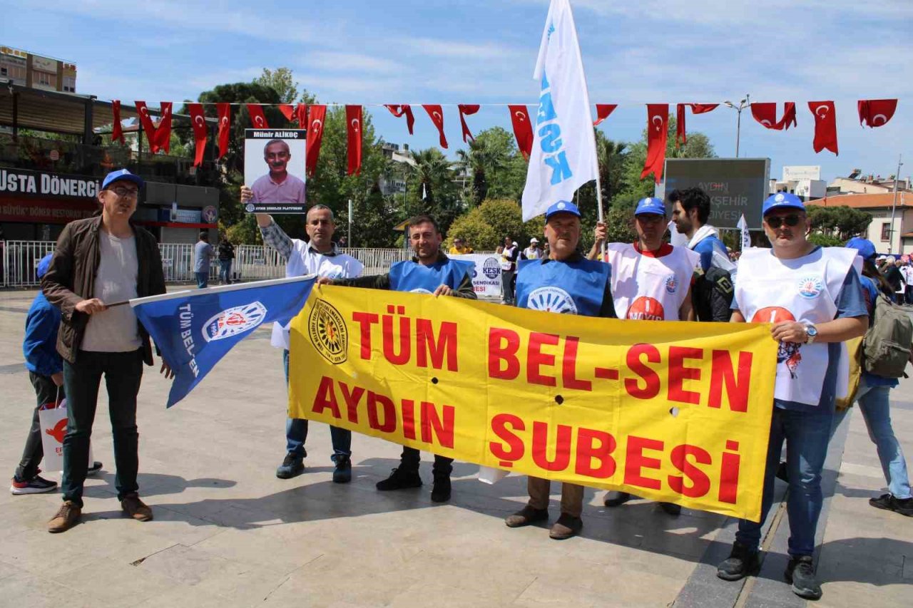 Efeler Belediyesi işçileri, 1 Mayıs yürüyüşüne katıldı