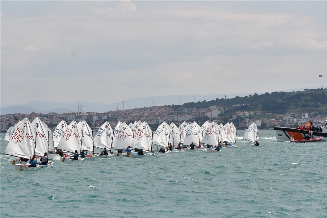 Ayvalık’ta TYF Yelken Ligi 2. Ayak Optimist Yarışmaları sona erdi
