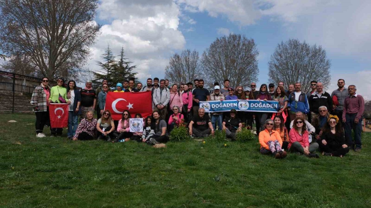 Denizli’yi tanıtmak için her hafta farklı bir rotaya yürüyorlar