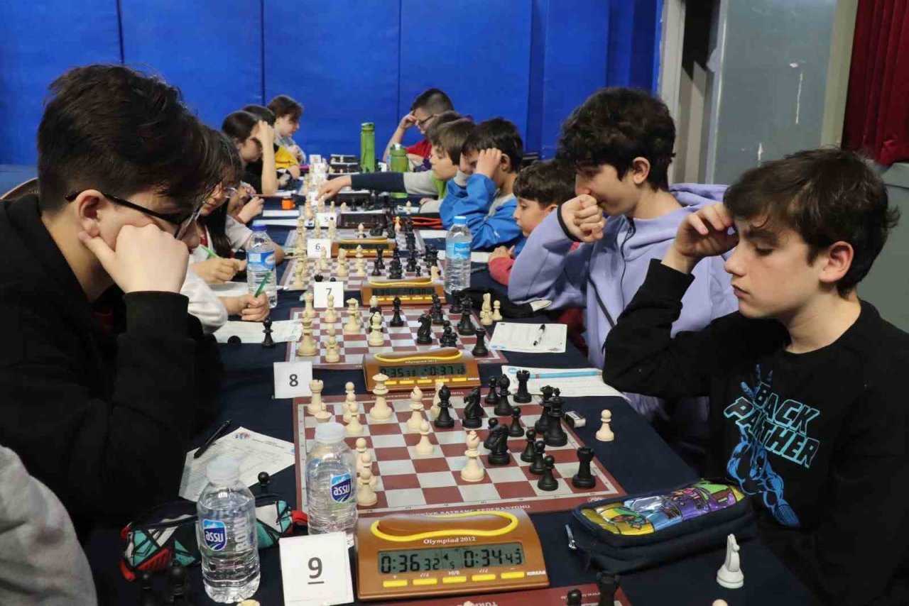 227 sporcu “şah mat” dedi