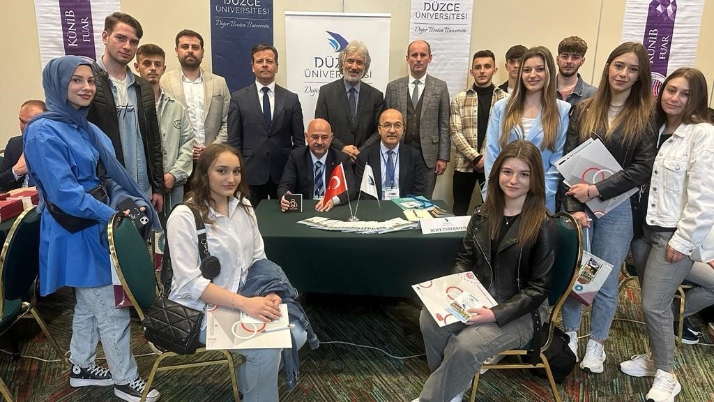 Rektör Sözbir Kuzey Makedonya’daki KÜNİB fuarına katıldı