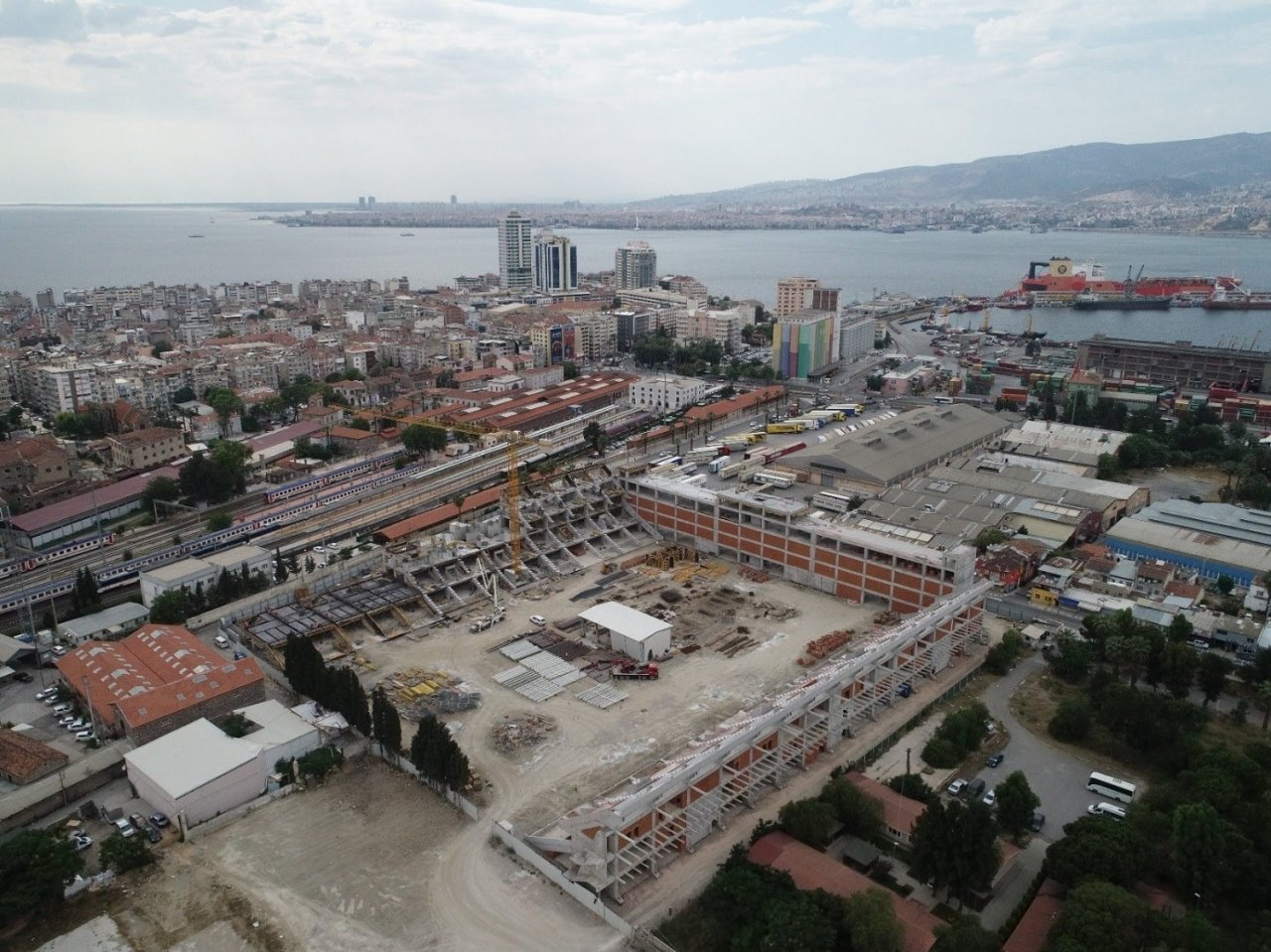Bakan Kasapoğlu’ndan Alsancak Mustafa Denizli Stadı paylaşımı