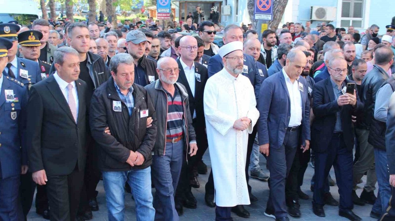 Şehit Uzman Çavuş Öztürk son yolculuğuna uğurladı