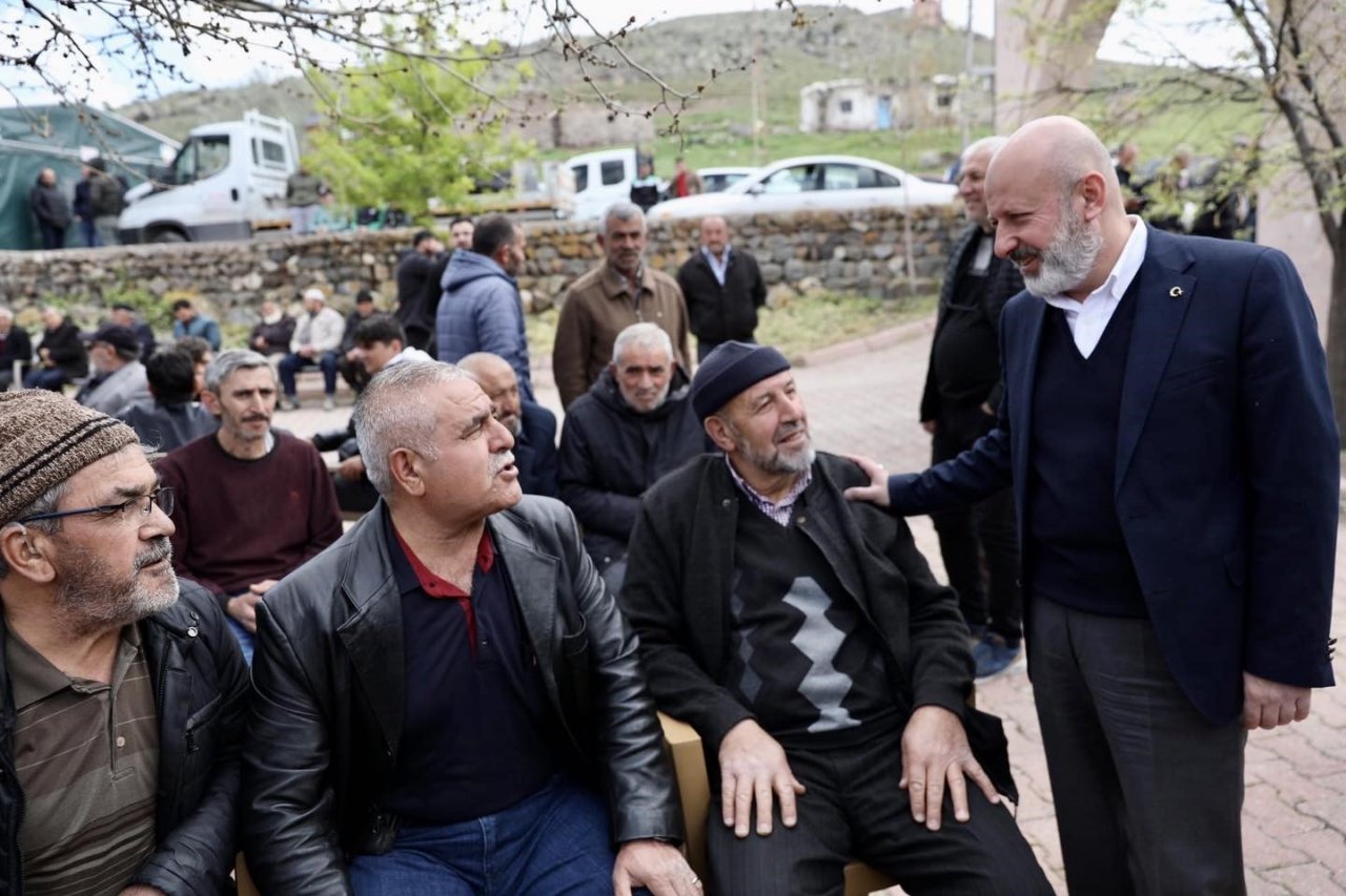 Başkan Çolakbayrakdar, şükür sofrasında vatandaşlarla birlikte