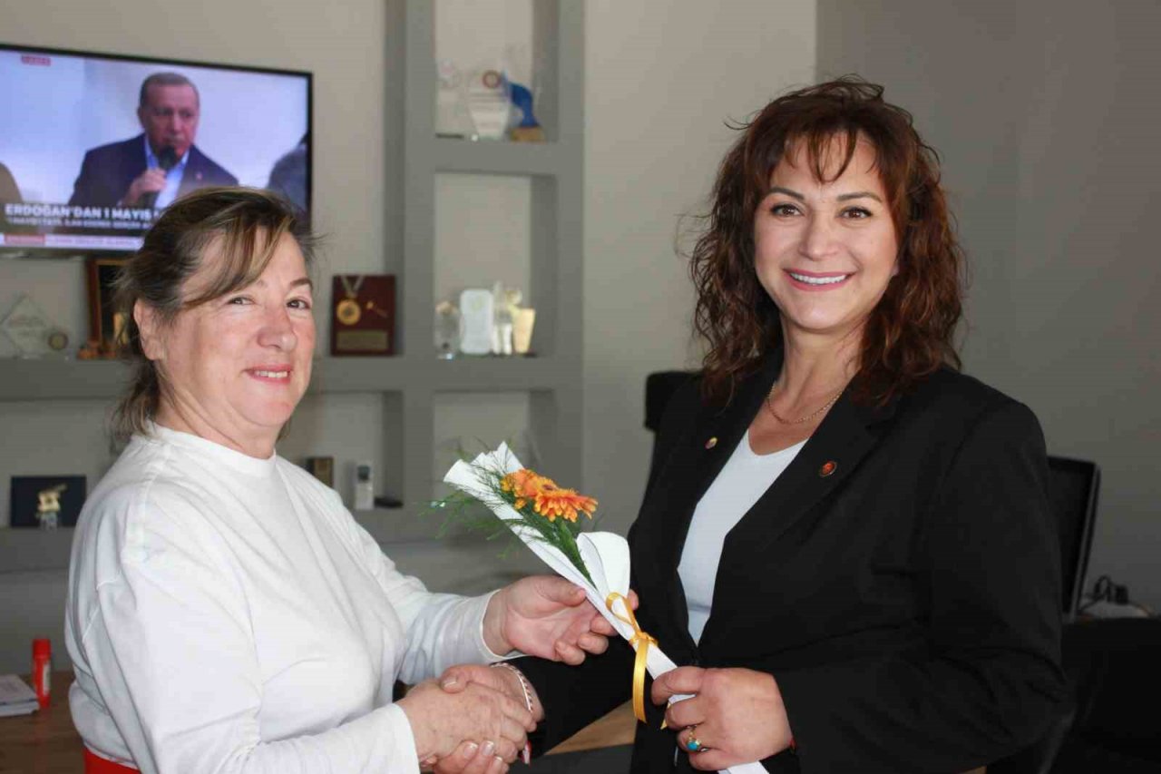 Muğla Ticaret Odası Üyesi Aras kadın çalışanlarla buluştu