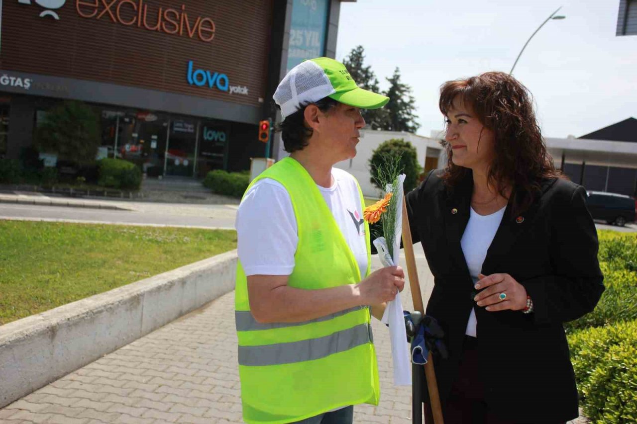 Muğla Ticaret Odası Üyesi Aras kadın çalışanlarla buluştu