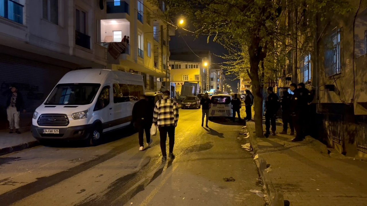 Başakşehir’de platonik aşk cinayeti, aşık olduğu kadını sokak ortasında öldürüp intihar etti