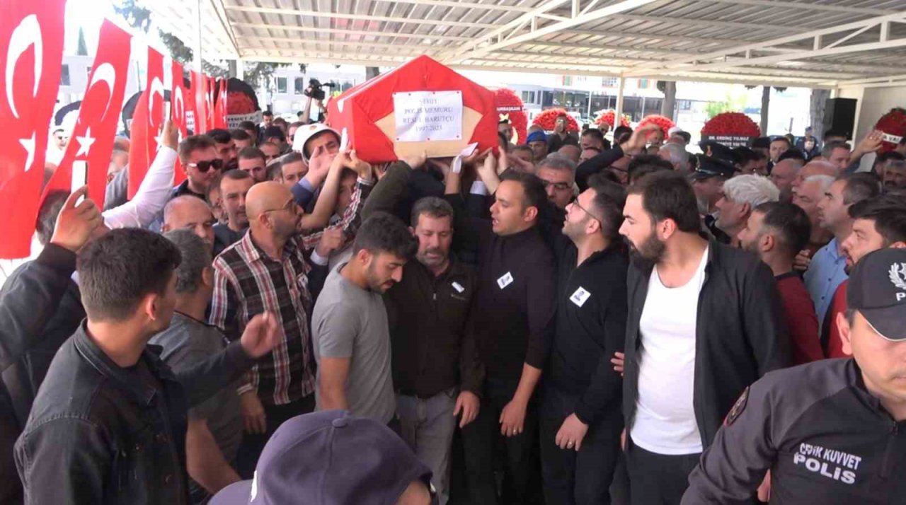 Şehit polis memuru Resul Barutçu, Osmaniye’de toprağa verildi