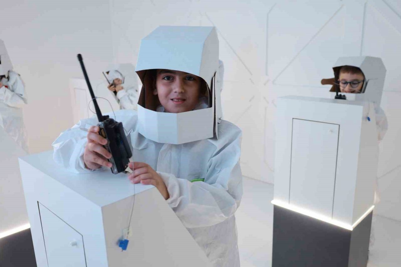 TEKNOFEST’te çocuklar uzay yolculuğu deneyimi yaşadı