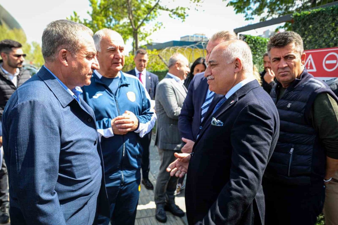 TFF Başkanı Büyükekşi: “Biz hiç kimseden, hiçbir şekilde etkilenmeyiz”