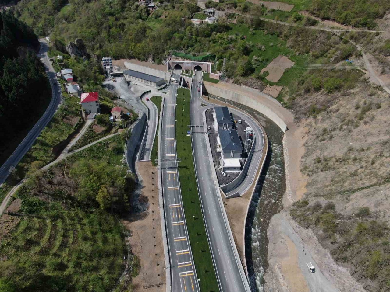 Zigana Tüneli 3 Mayıs’ta hizmete giriyor