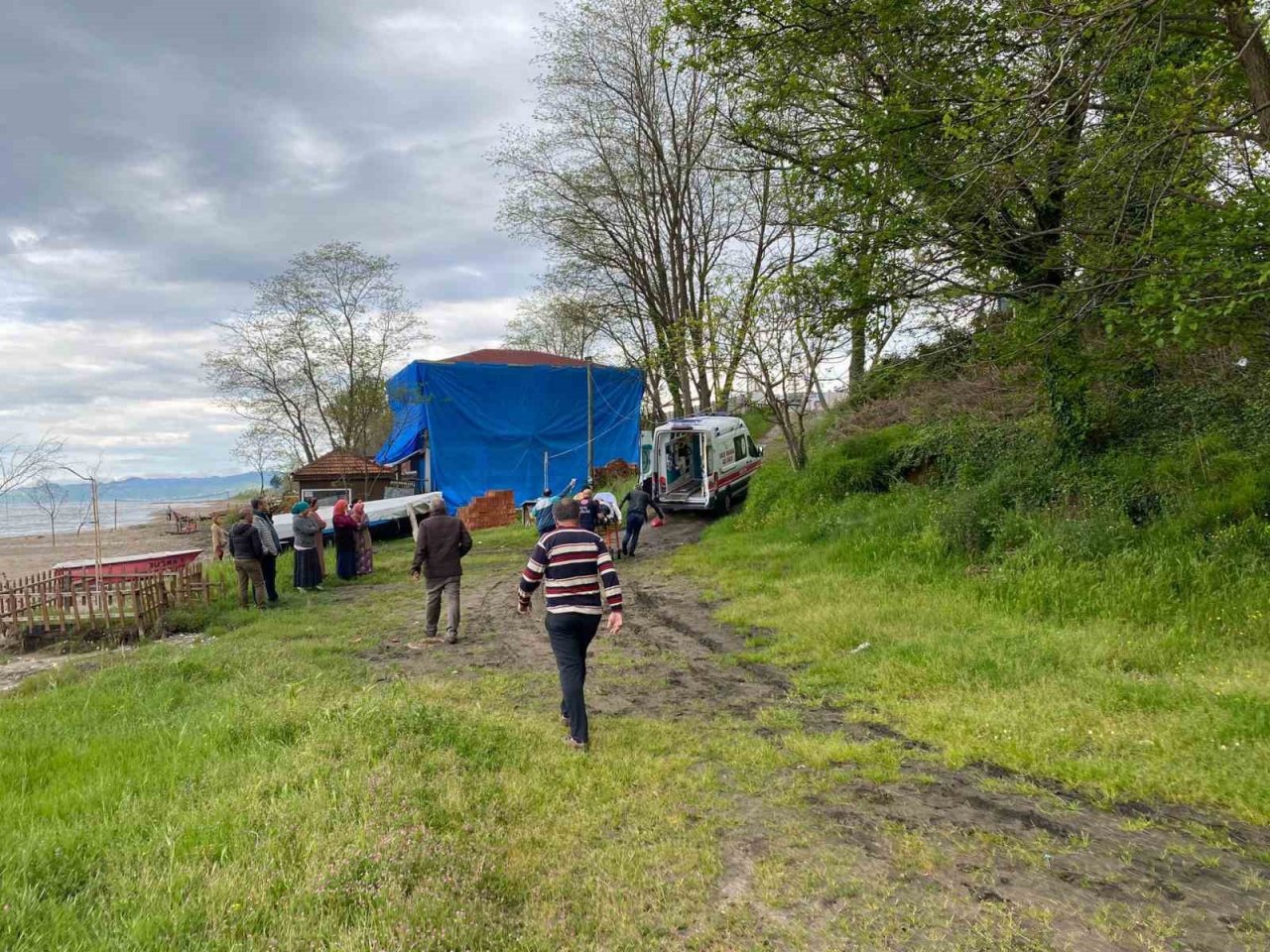 Sözlendiğini duyduğu sevgilisini öldüren kadın tutuklandı