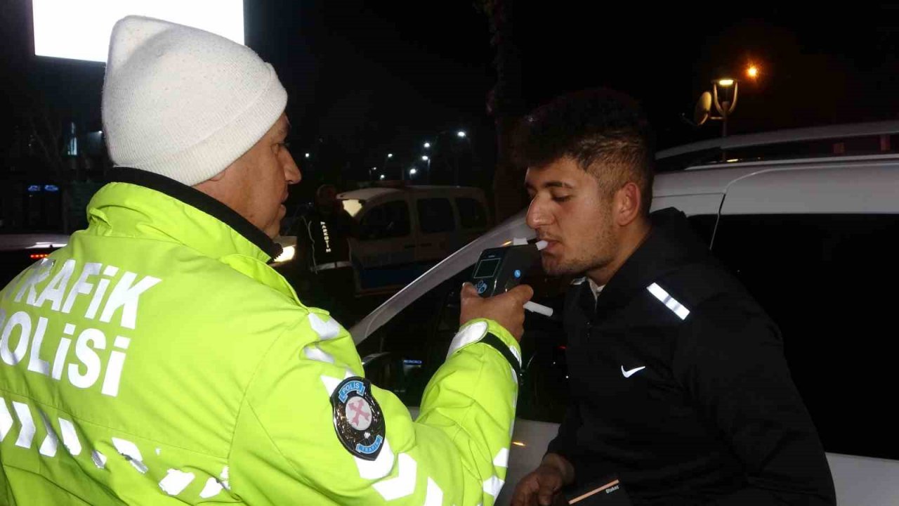 150 polisle ’Uşak Güvende’ uygulaması gerçekleşti