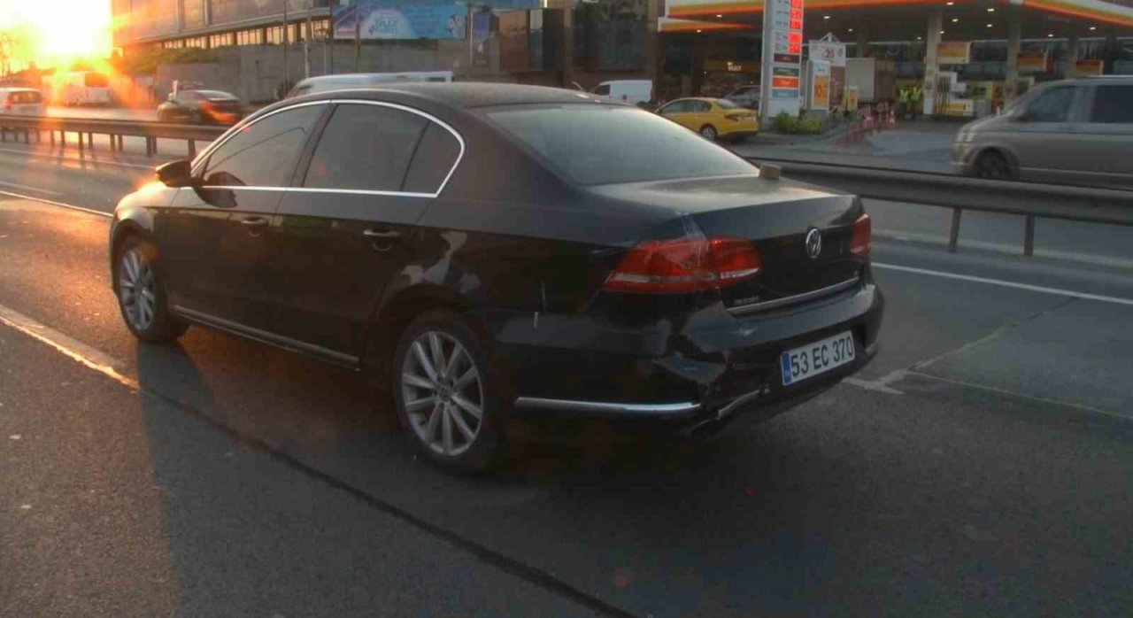 İstanbul’da 1 Mayıs görevine giden polis aracı kaza yaptı