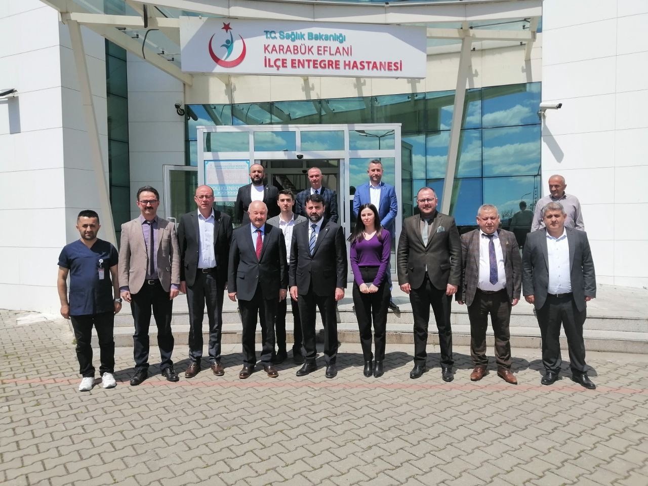 Eflaniler Cem Şahin’i bağırlarına bastı