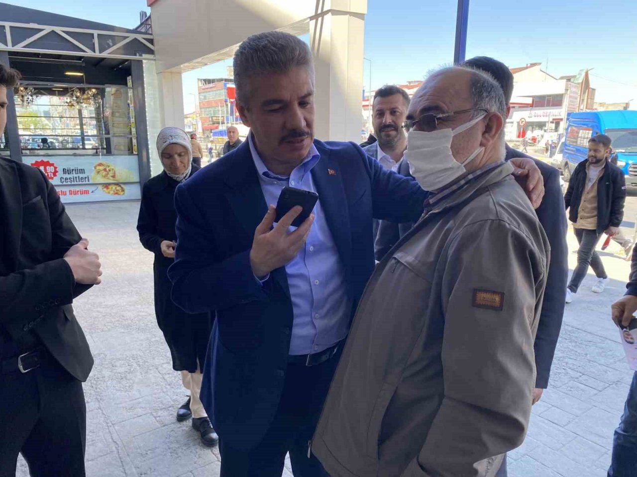 AK Parti İstanbul 3’üncü Bölge Milletvekili Adayı Yüksel, Esenyurtlu vatandaşlarla buluştu
