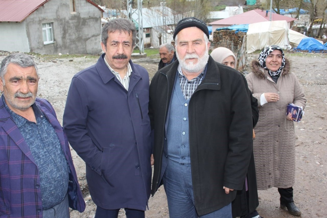 Fırat; AFAD yaraları sarmaya devam ediyor