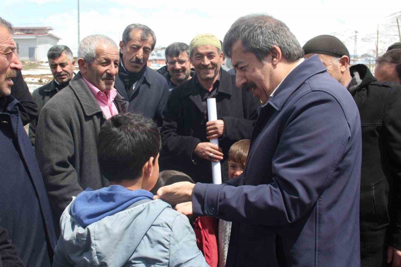 Fırat; AFAD yaraları sarmaya devam ediyor