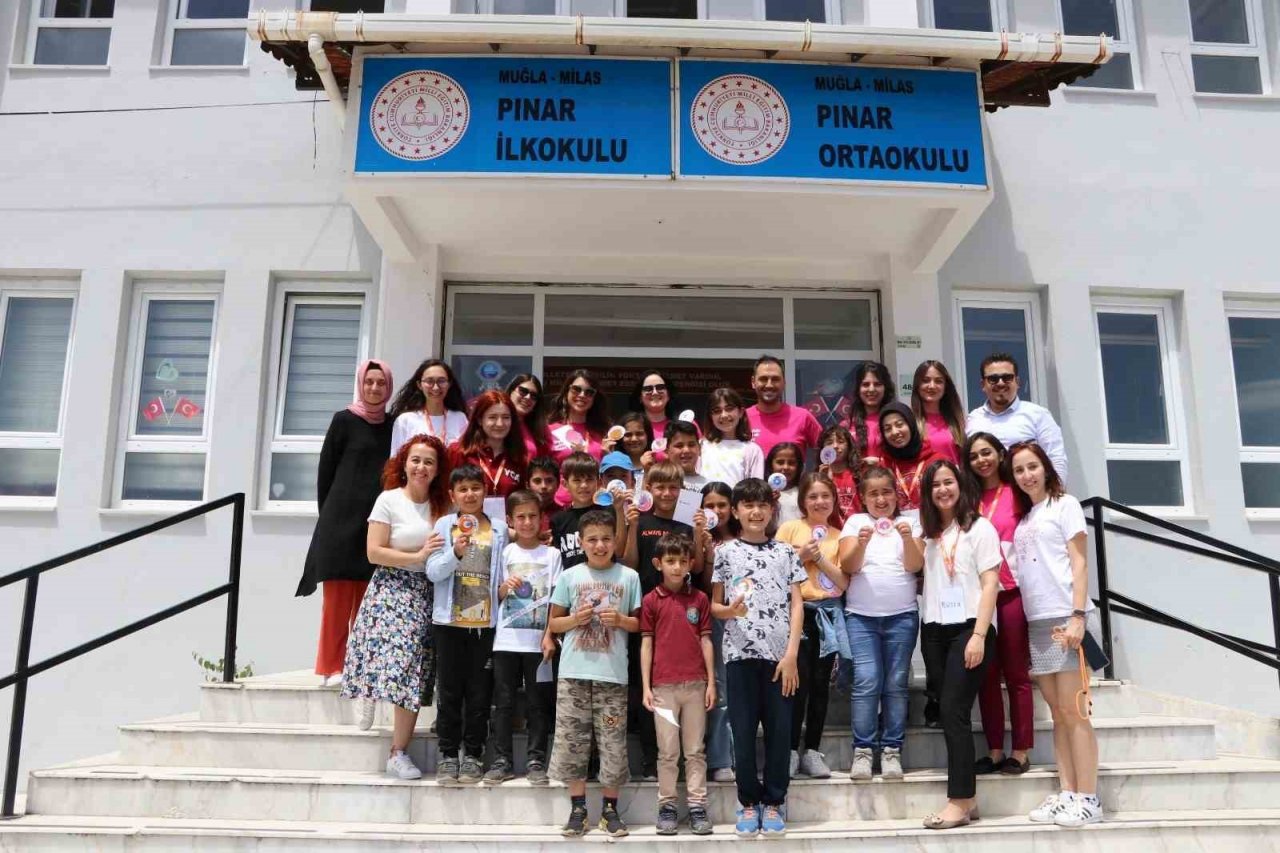 Çocuklar bilimle buluşuyor