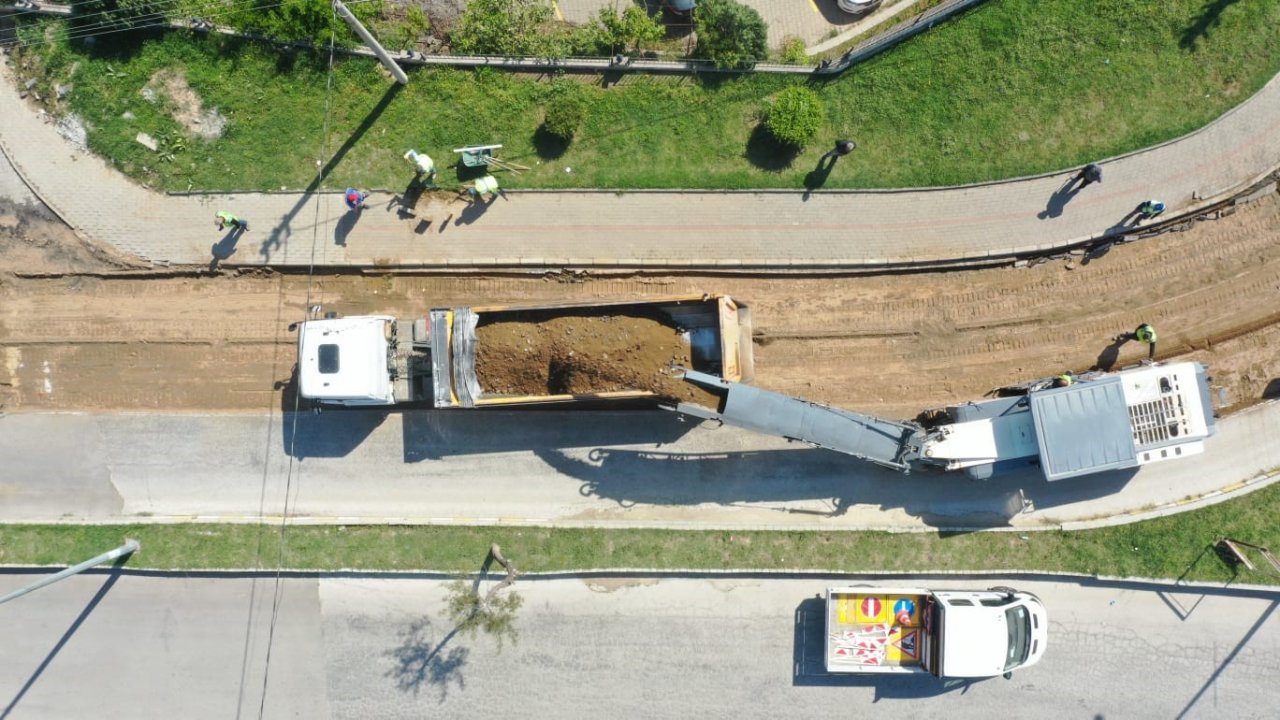 Büyükşehir, Aydın’ın yollarını yenileniyor