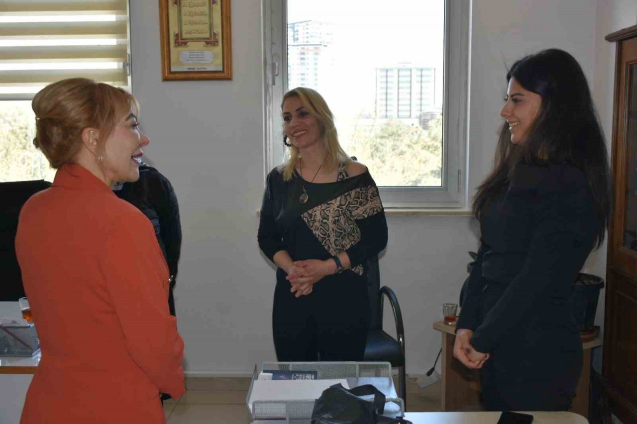 Prof. Dr. Açık, kurum personeli ile buluştu