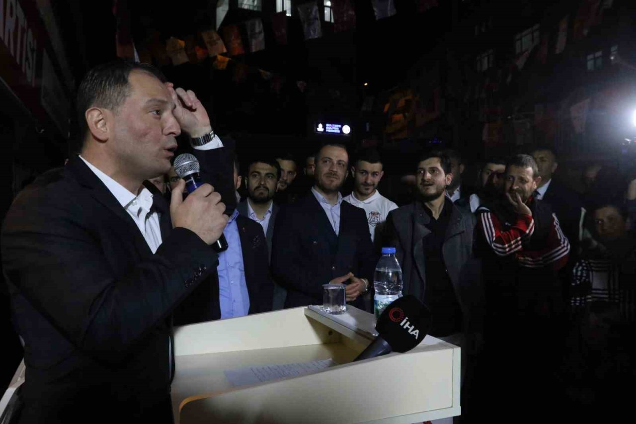 “Haç ile hilalin kavgasına millet olarak şahitlik ediyoruz”