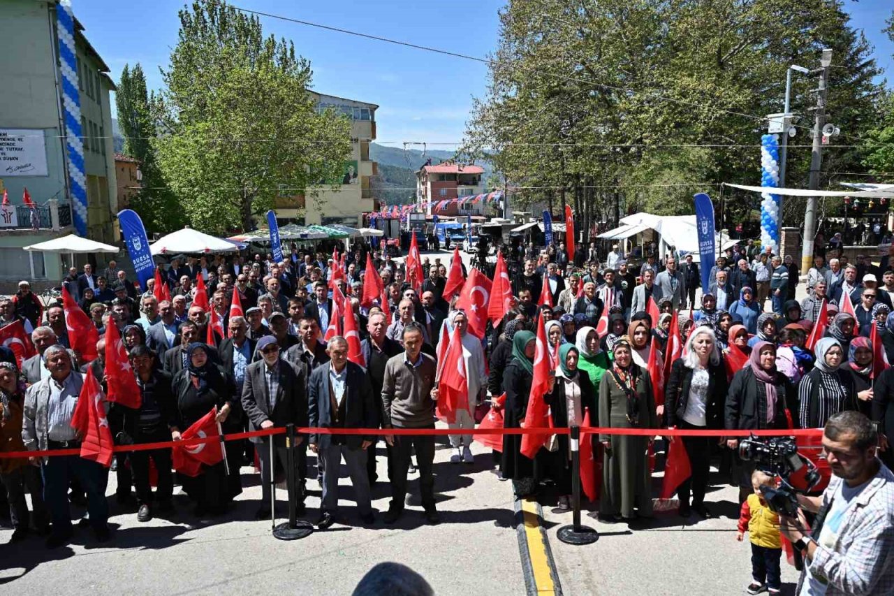 Orhaneli’ne hizmet yağmuru