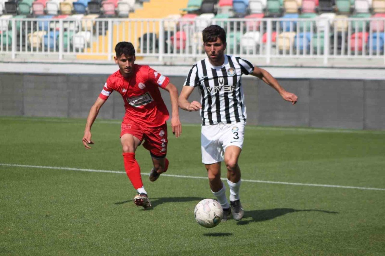 Çeşme yeni sezonda da 2 takımla BAL’da