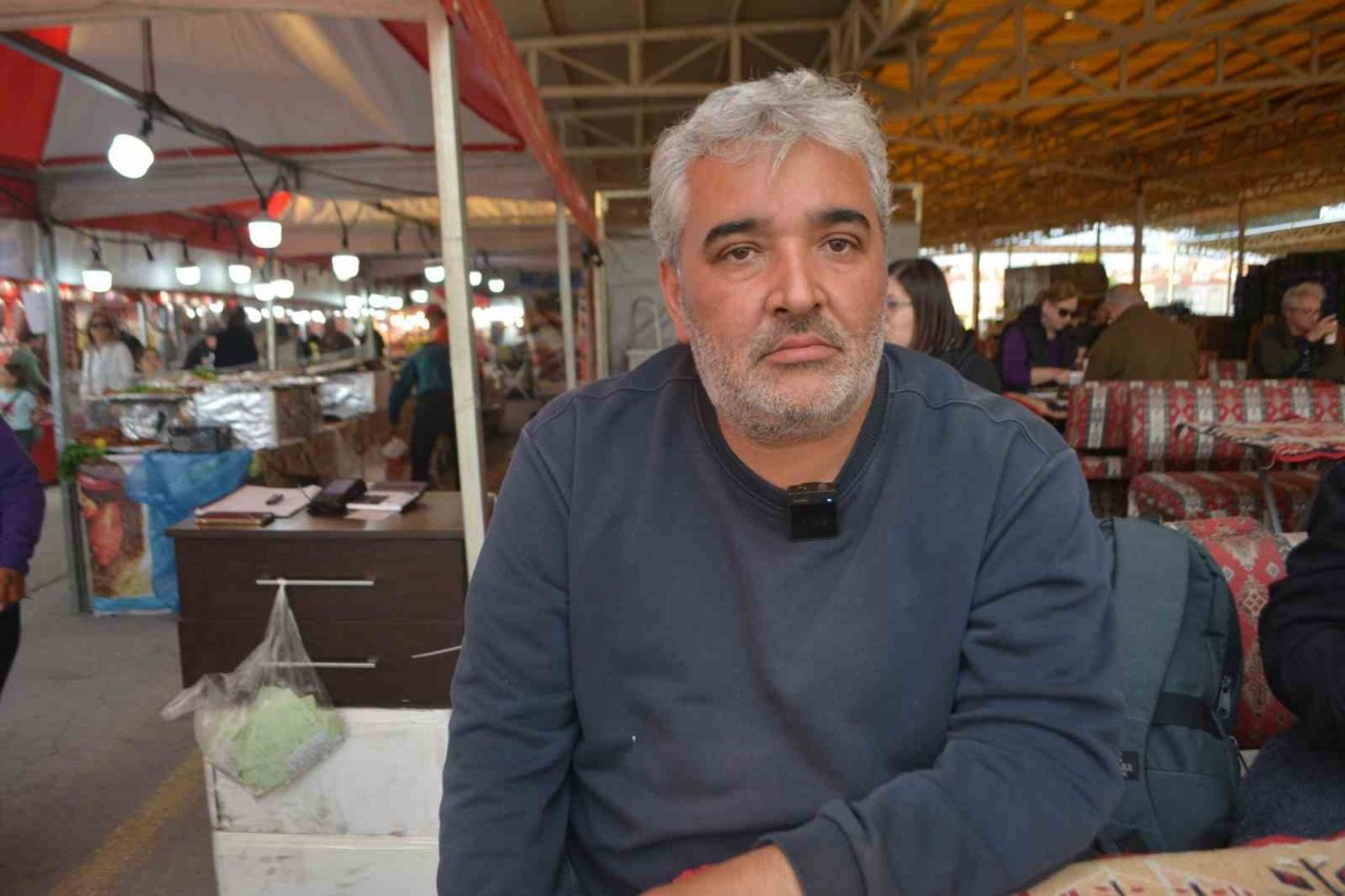 Depremzede esnaf kendi yörelerinin damak lezzetlerini Ayvalık’ta buluşturdu