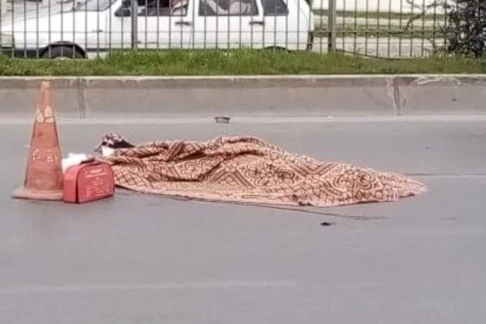 Kazada annesini kaybeden AK Partili milletvekili adayından İzmir Büyükşehire üst geçit tepkisi