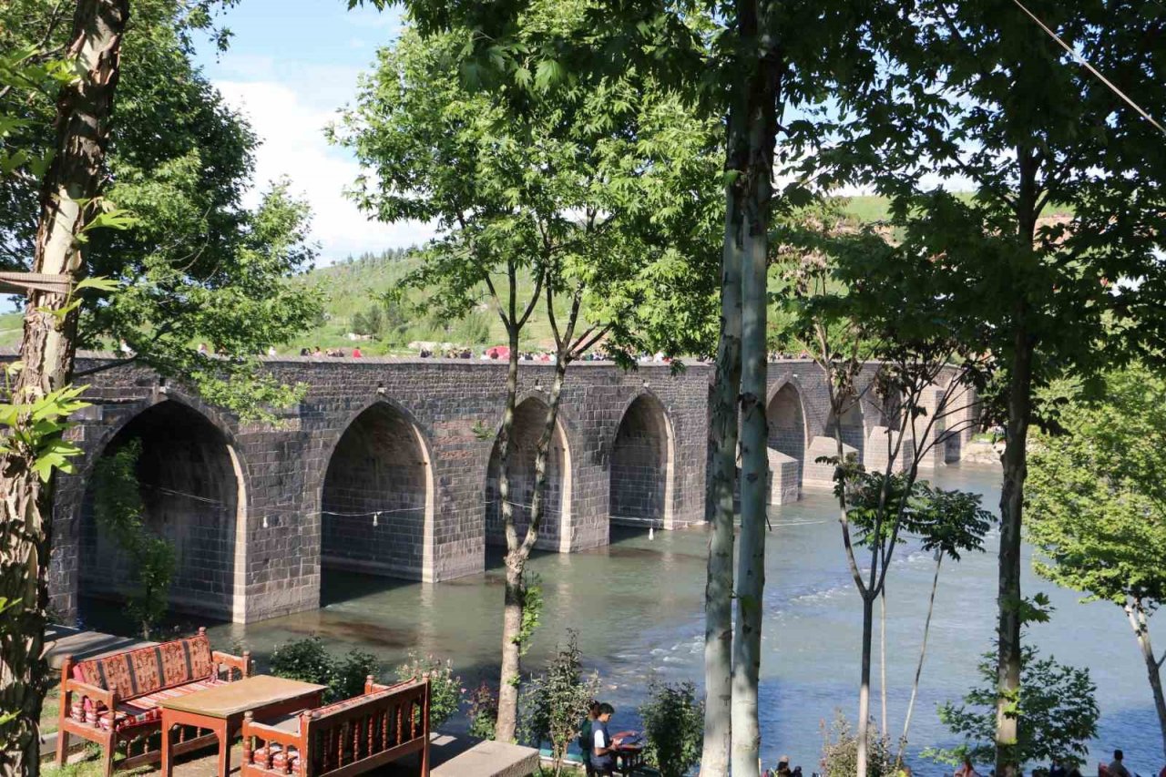 Depremden sonra turizmde hareketlilik başladı