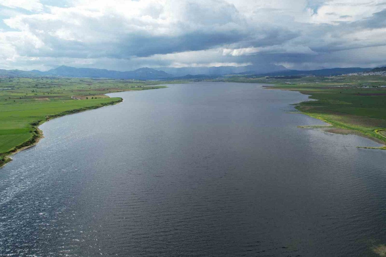 Depremin vurduğu çiftçilere barajlar can suyu olacak
