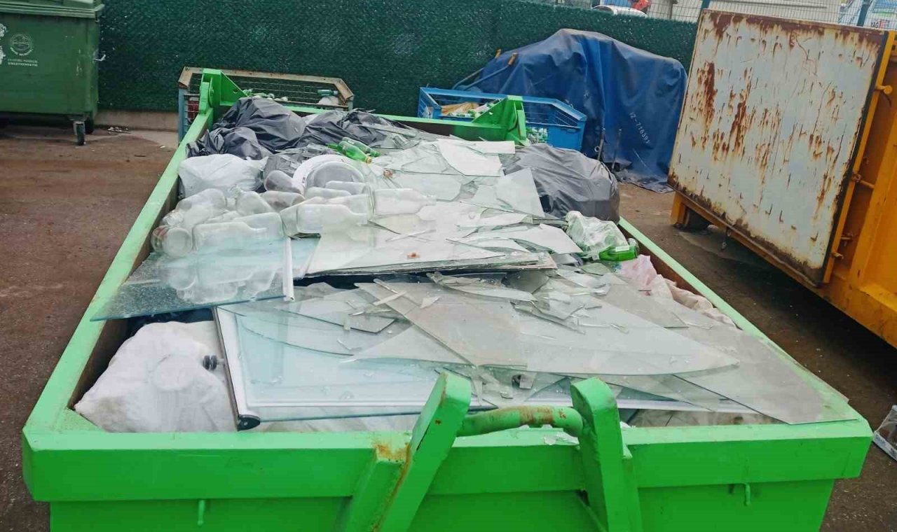 Körfez’de 4 ayda 10 ton cam atık ekonomiye kazandırıldı