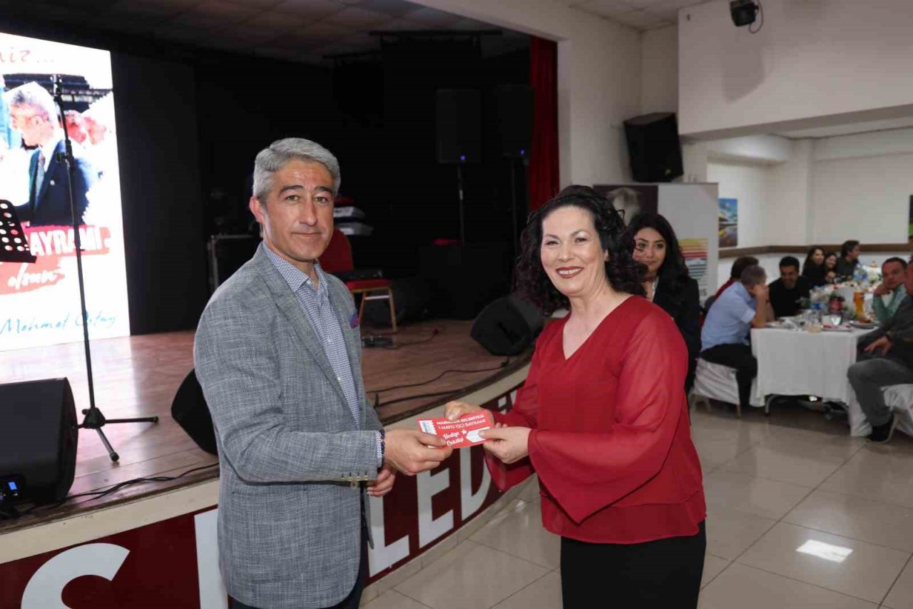 Marmaris Belediyesi çalışanları dayanışma yemeğinde buluştu