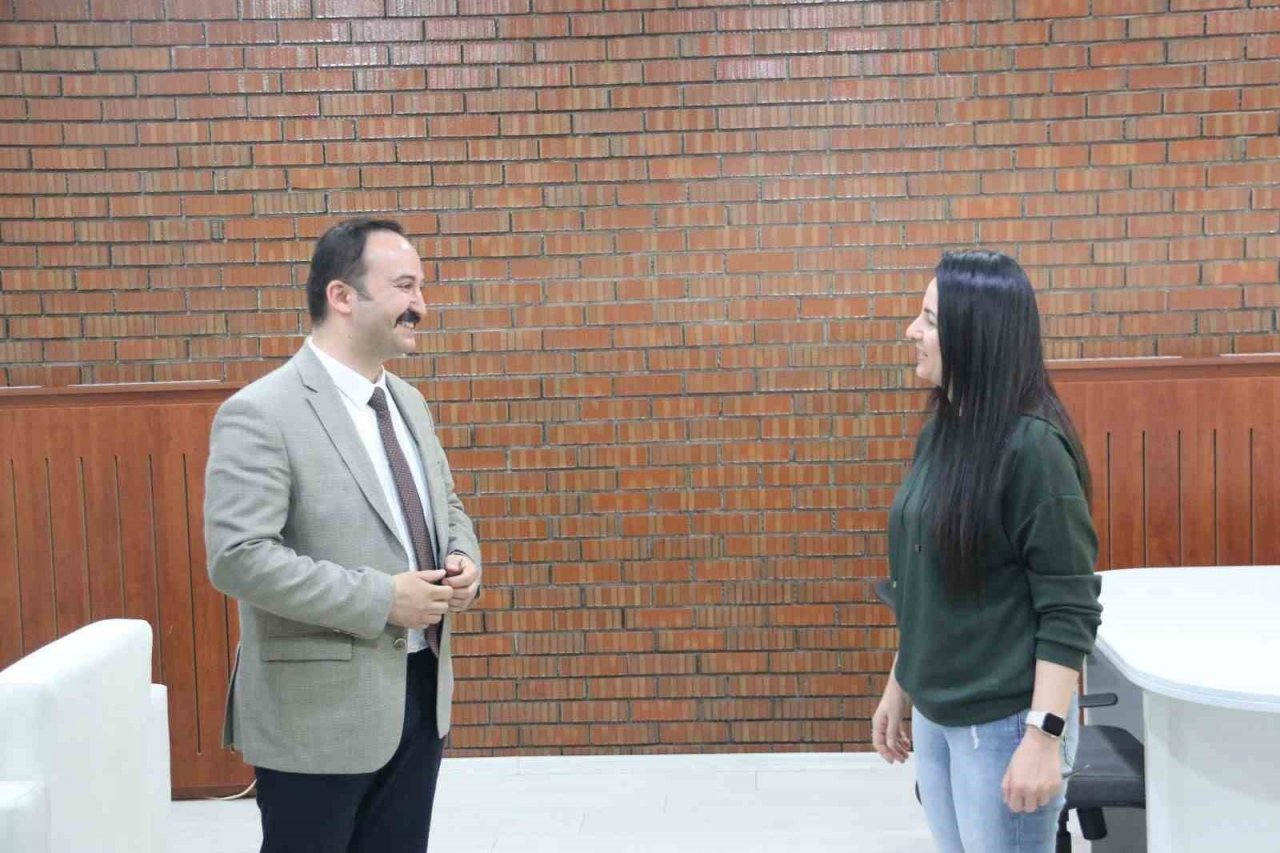 MHP Sivas 2. Sıra milletvekili İpek şehri karış karış geziyor