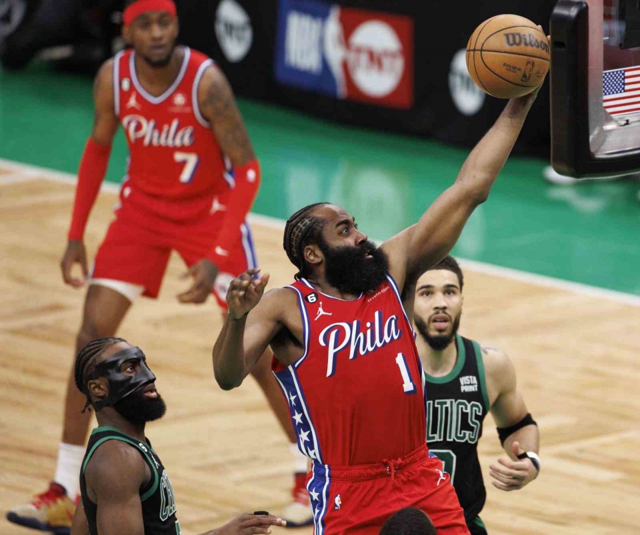 Philadelphia, Boston karşısında serinin ilk maçını kazandı
