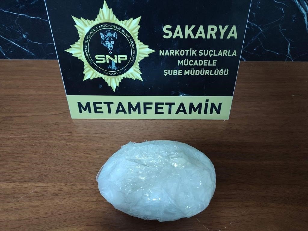 Uyuşturucu taciri nefes kesen kovalamacayla böyle yakalandı