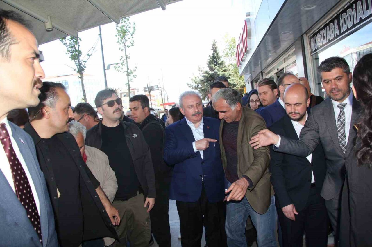 TBMM Başkanı Şentop’tan partilerin seçim stantlarına ziyaret